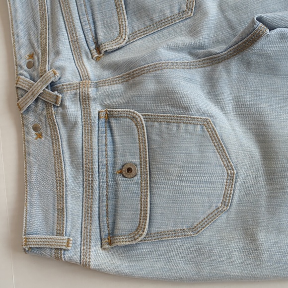 Jeanstar Cuffed Capri Jeans Size 8 Blue - Picture 15 of 16